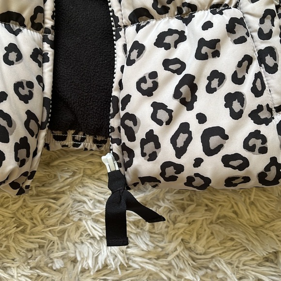 Puffy vest - Picture 2 of 6